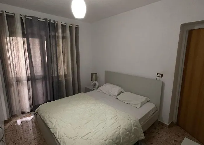 Appartement Kriss Tirana